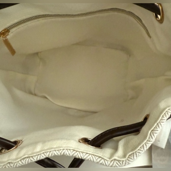 Brown and Cream Bucket Bag, upcycle from 
Hermes dust bag and ribbon. NEW. - Picture 6 of 13